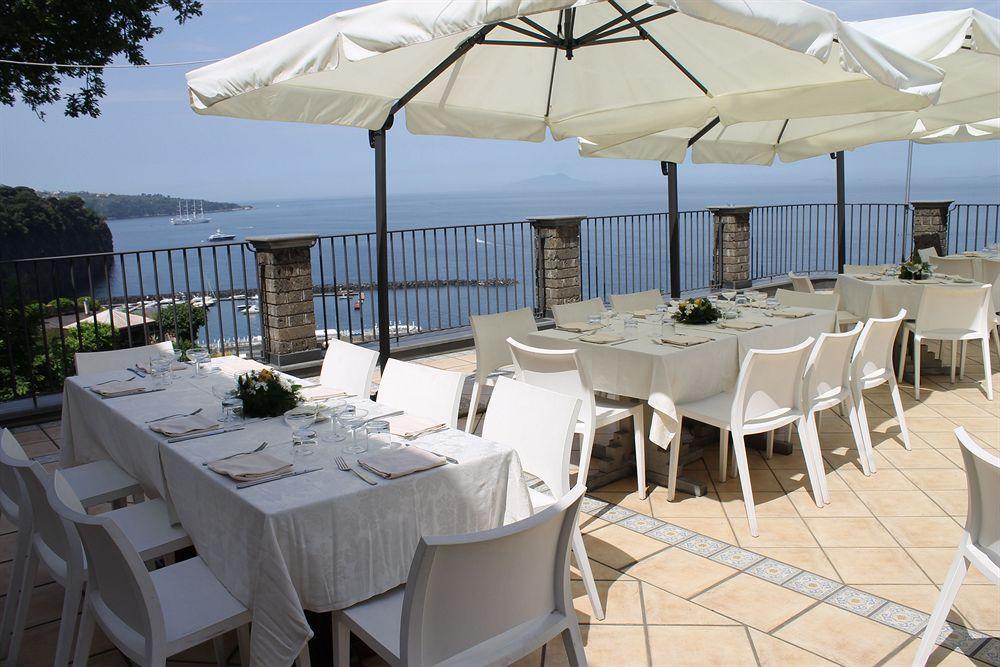 Hr Hotel & Spa Piano di Sorrento Exterior photo