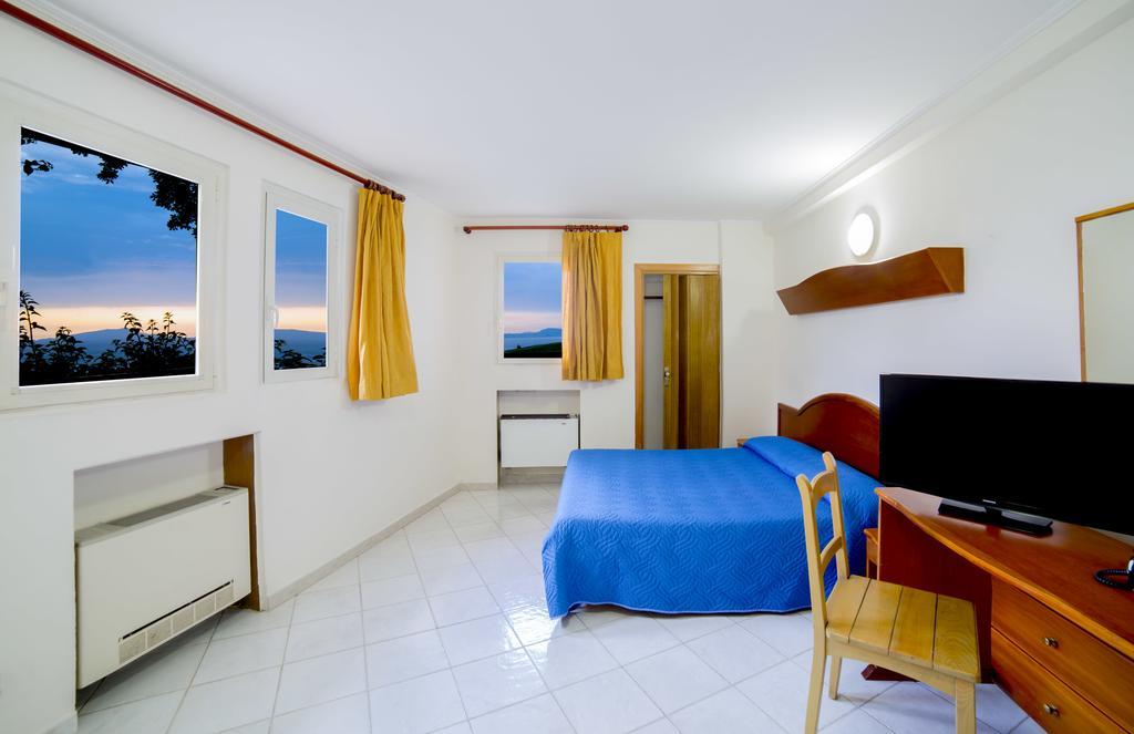 Hr Hotel & Spa Piano di Sorrento Exterior photo